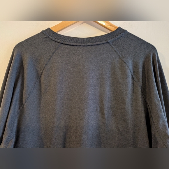 Vuori Daydream Crew Long Sleeve Shirt Black Heather Size L Athleisure Minimalist - Picture 12 of 15